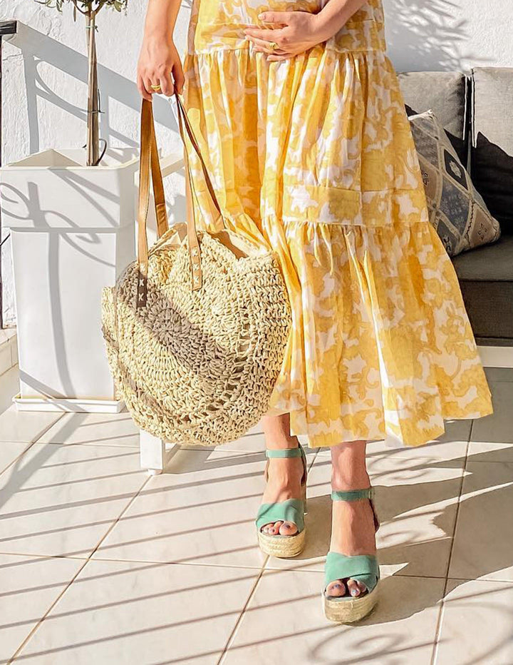 Janeth | Women’s handmade round straw tote bag with zipper closure