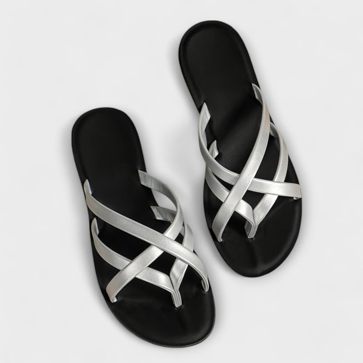 Camryn |Women’s slip-on flat sandals with crisscross straps