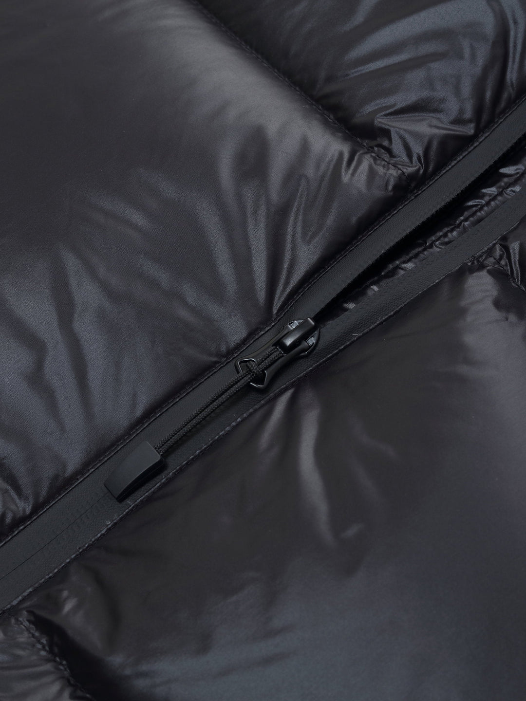 Marel | Women’s hooded winter jacket with a sleek, weather-ready silhouette