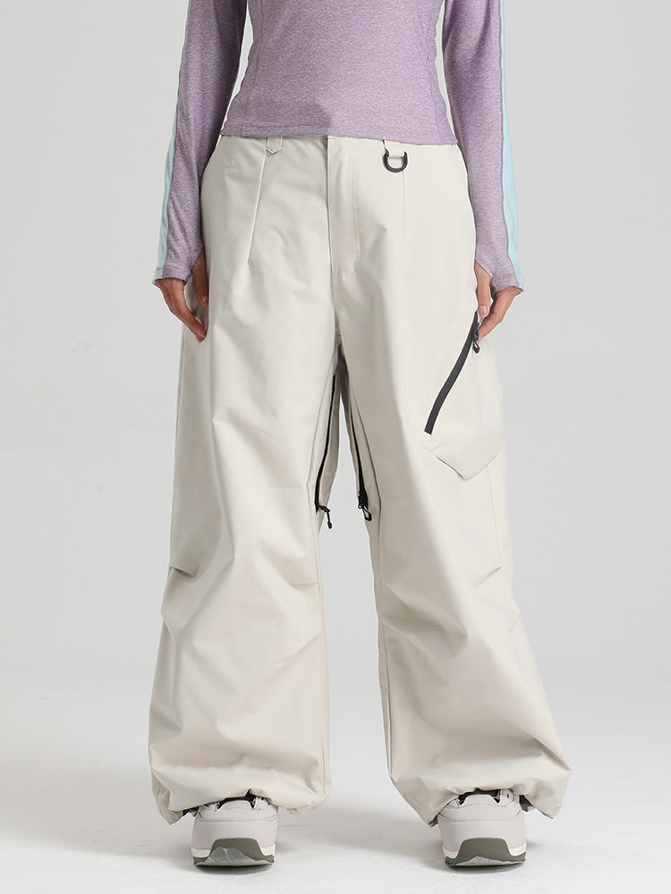 Letha | Women’s baggy snow pants with urban-inspired cargo shaping