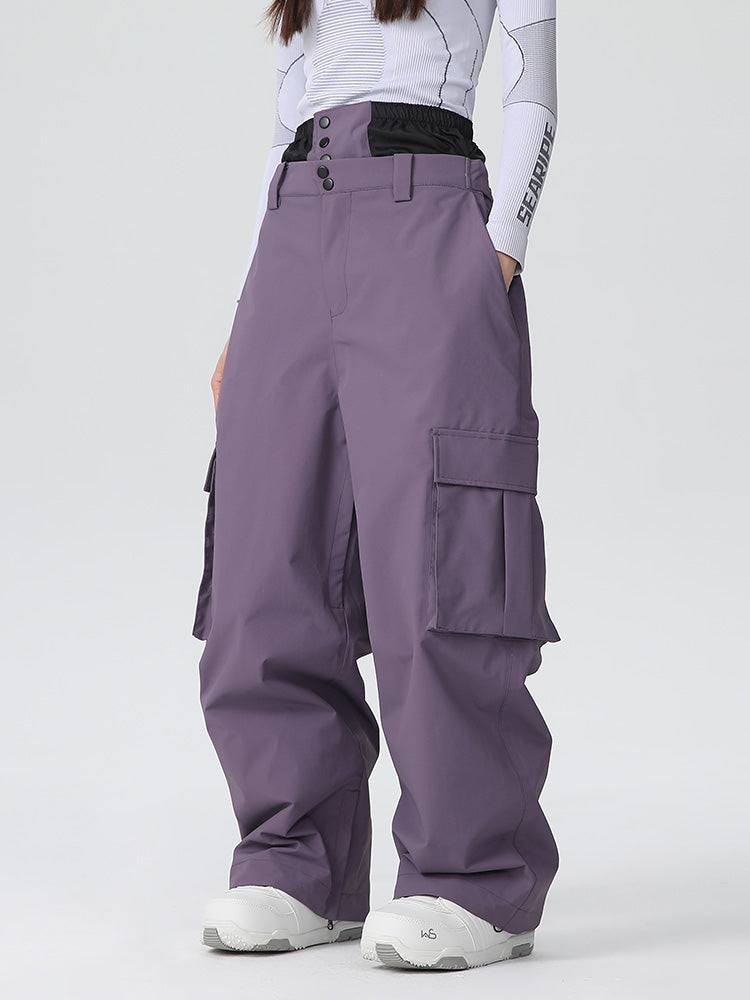 Jorlyn | Women’s baggy snow pants with mountain-ready cargo shaping