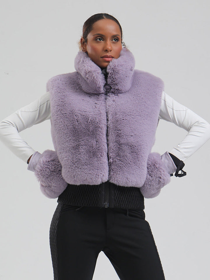 Darcie | Women’s fleece ski vest with high-pile texture and relaxed winter shaping