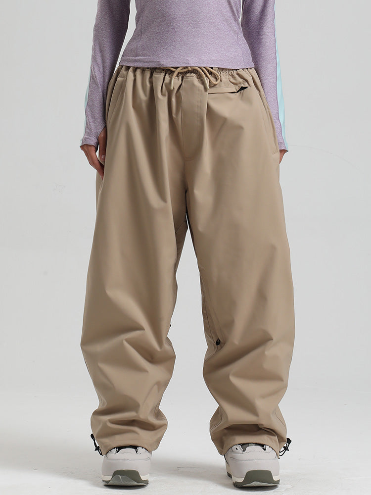 Veyra | Women’s cargo snow pants with freestyle-inspired street shaping