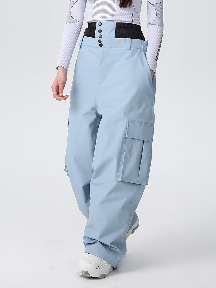 Jorlyn | Women’s baggy snow pants with mountain-ready cargo shaping
