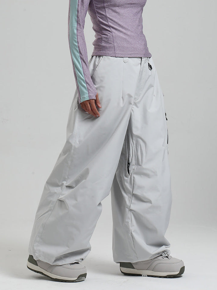 Letha | Women’s baggy snow pants with urban-inspired cargo shaping