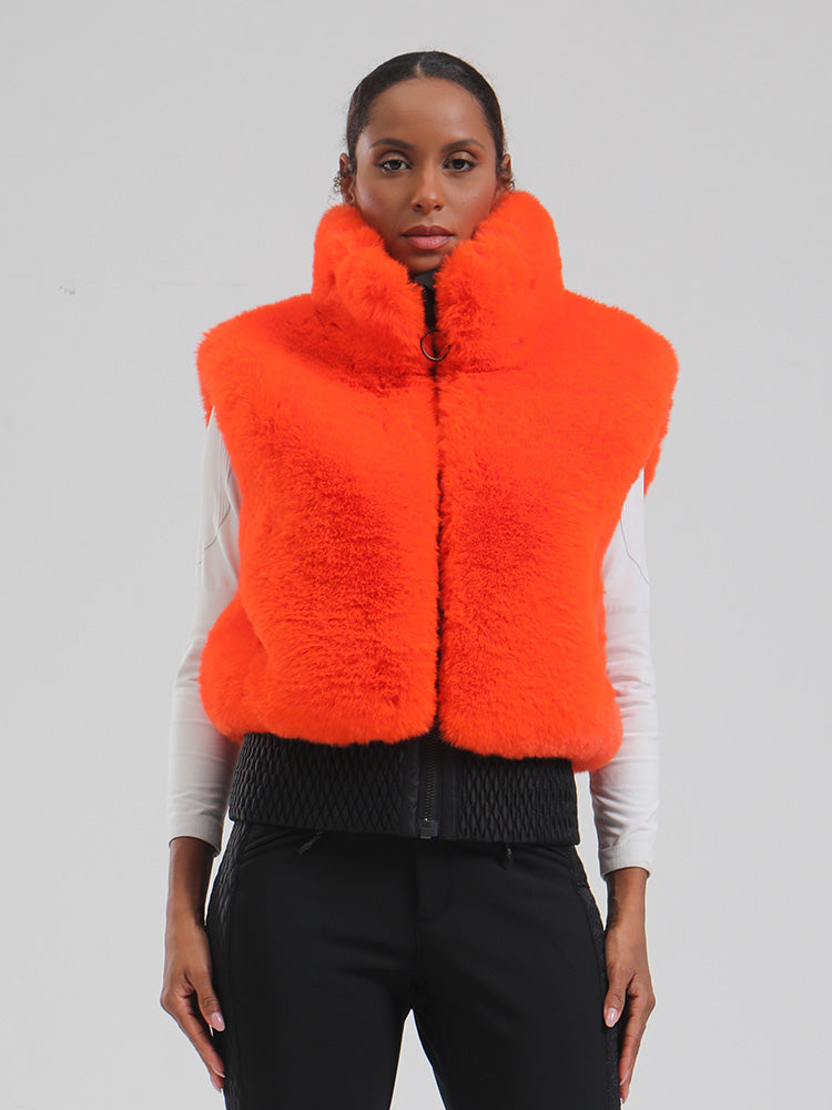 Darcie | Women’s fleece ski vest with high-pile texture and relaxed winter shaping