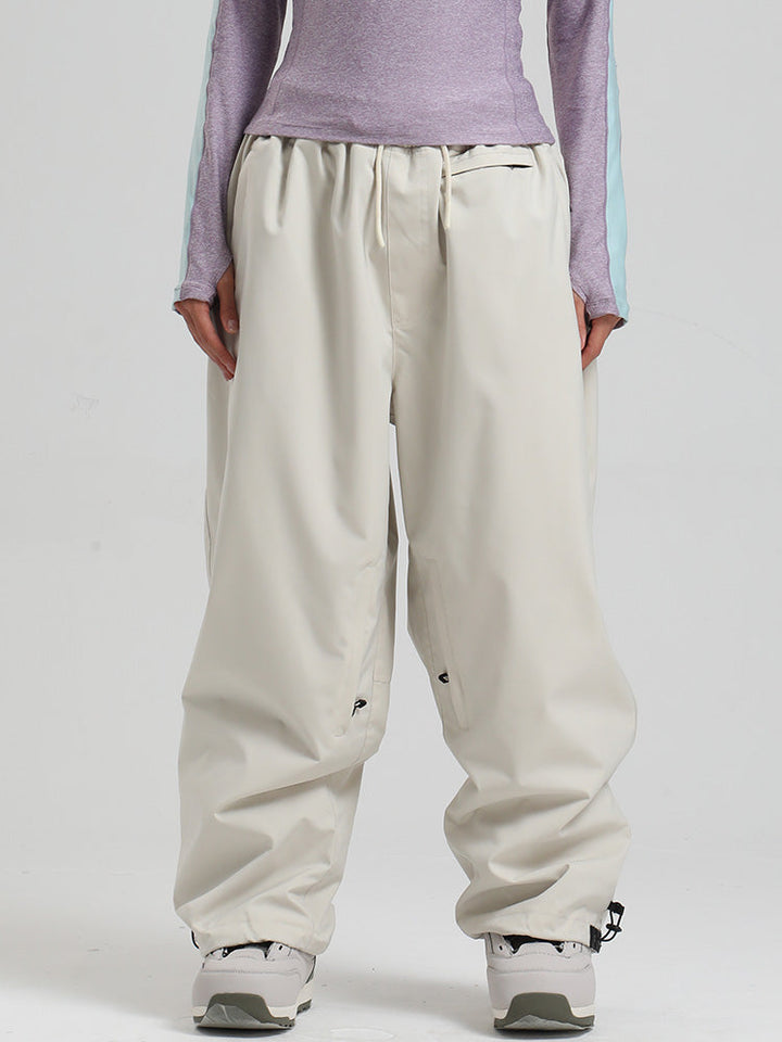 Veyra | Women’s cargo snow pants with freestyle-inspired street shaping