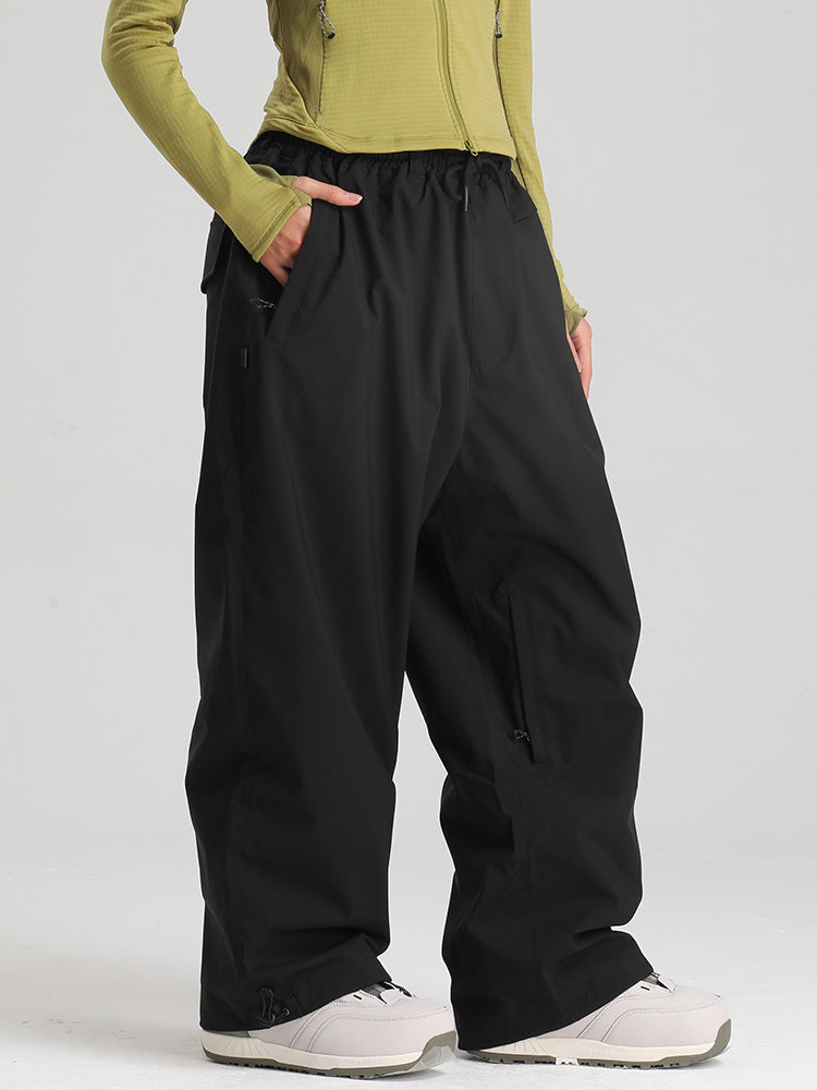 Veyra | Women’s cargo snow pants with freestyle-inspired street shaping