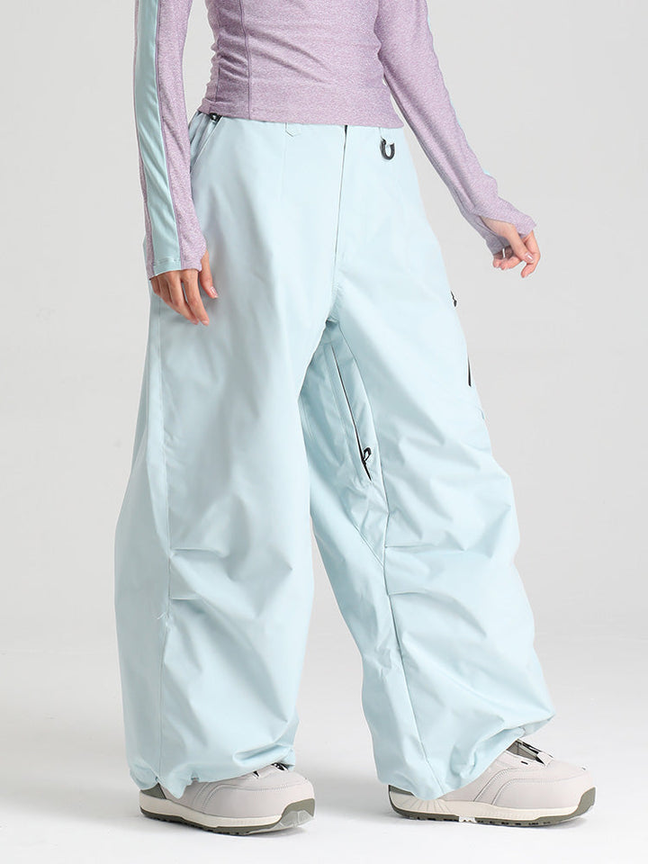 Letha | Women’s baggy snow pants with urban-inspired cargo shaping