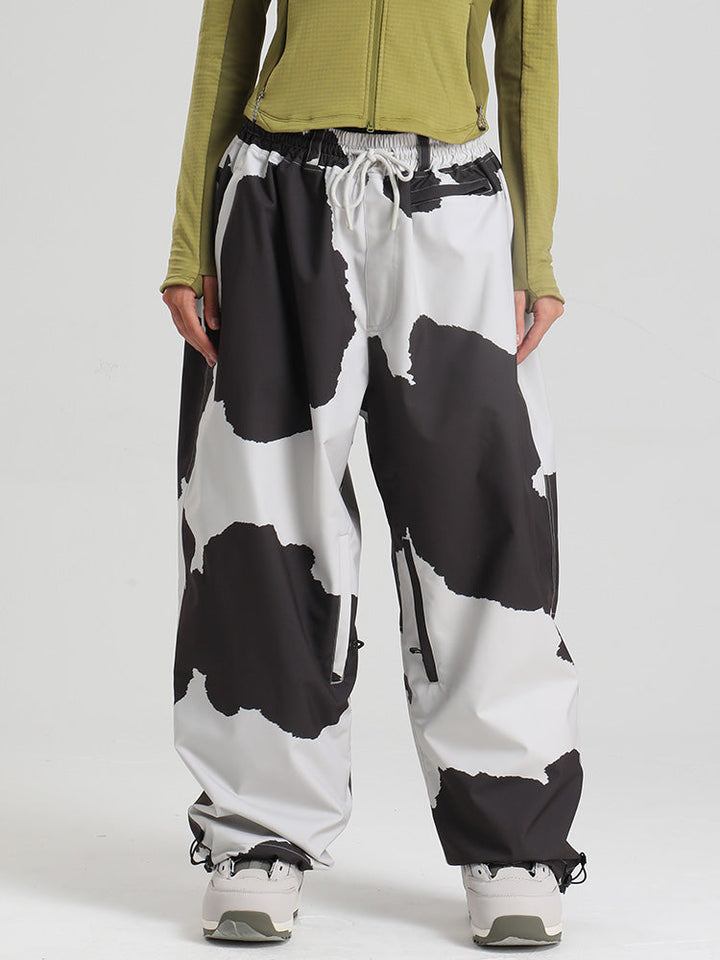 Veyra | Women’s cargo snow pants with freestyle-inspired street shaping