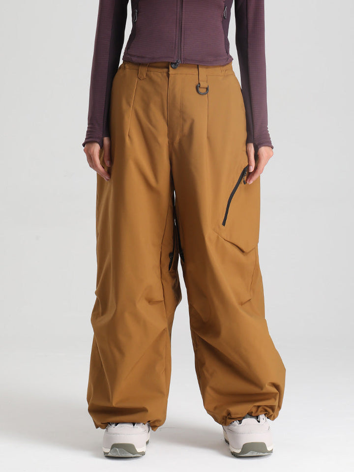 Letha | Women’s baggy snow pants with urban-inspired cargo shaping