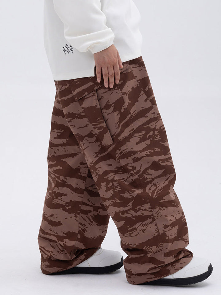 Zayra | Women’s baggy freestyle snow pants with a double-knee workwear silhouette