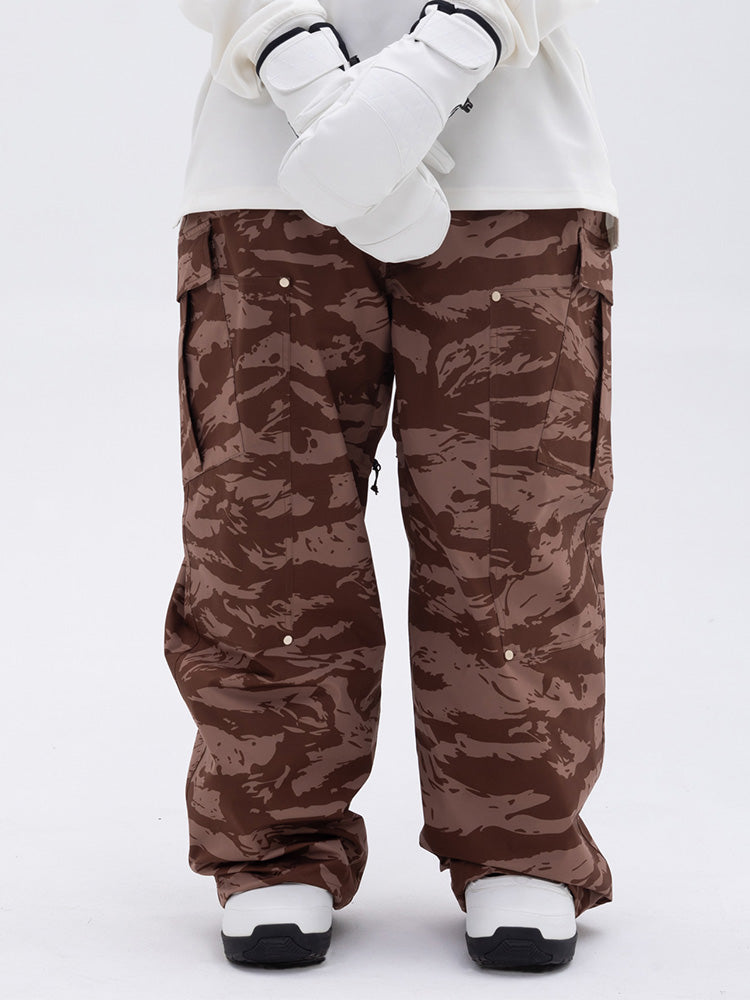 Zayra | Women’s baggy freestyle snow pants with a double-knee workwear silhouette