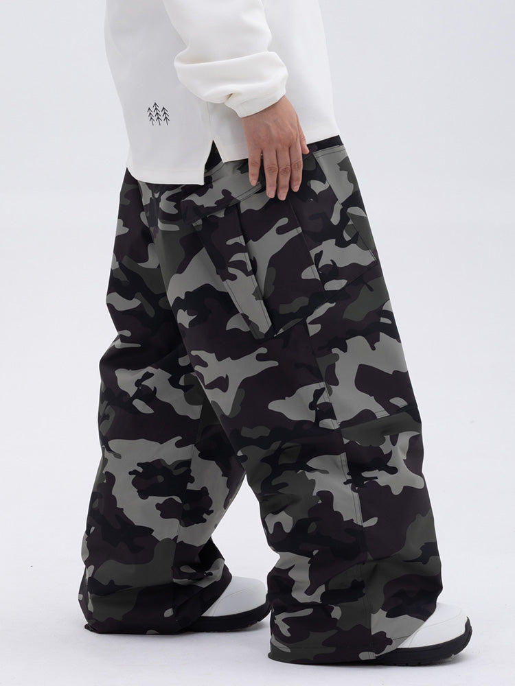 Zayra | Women’s baggy freestyle snow pants with a double-knee workwear silhouette