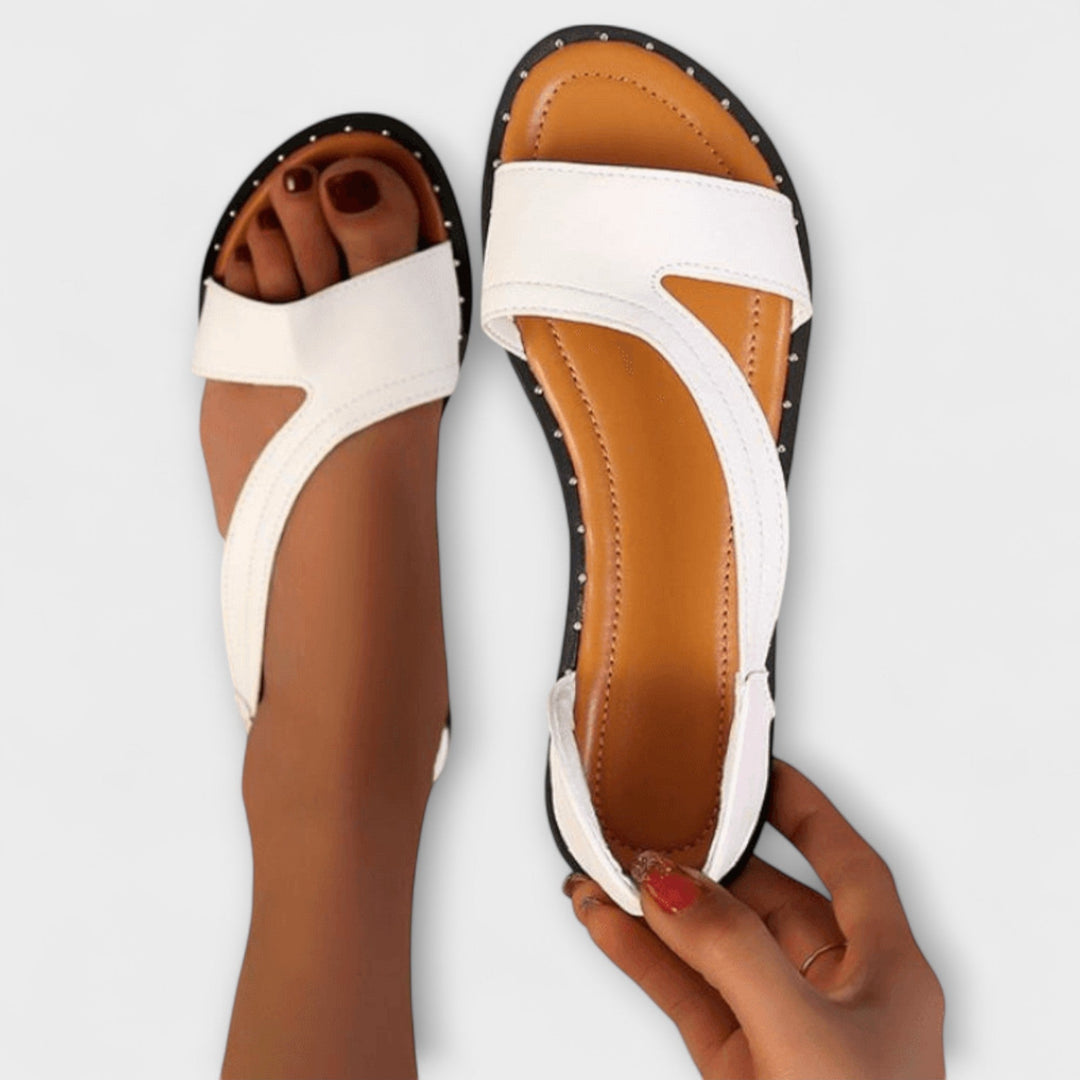 Kira | Women’s flat open-toe sandals with slip-on design