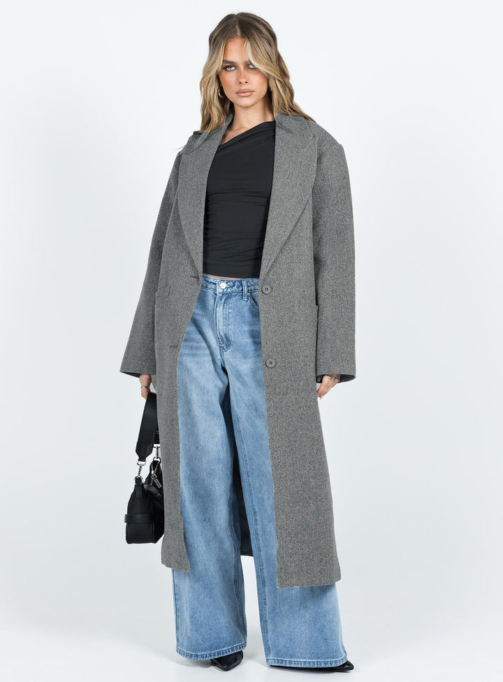 Haven | Women’s coat with lapel collar and front pockets