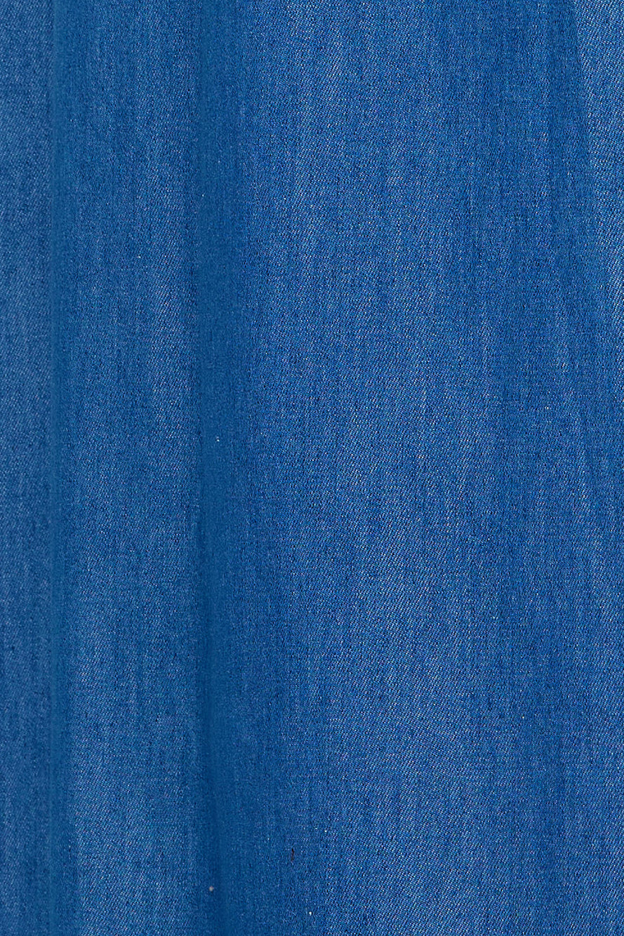 Cindy | Women’s denim trench coat with waist tie and button closure