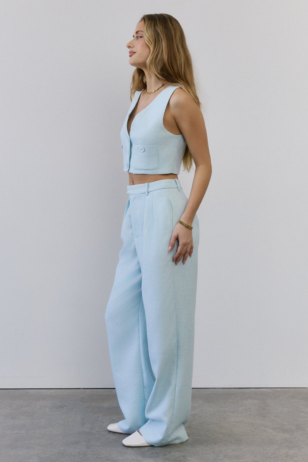 Pau | Women’s vest top with button-front and pocket detail