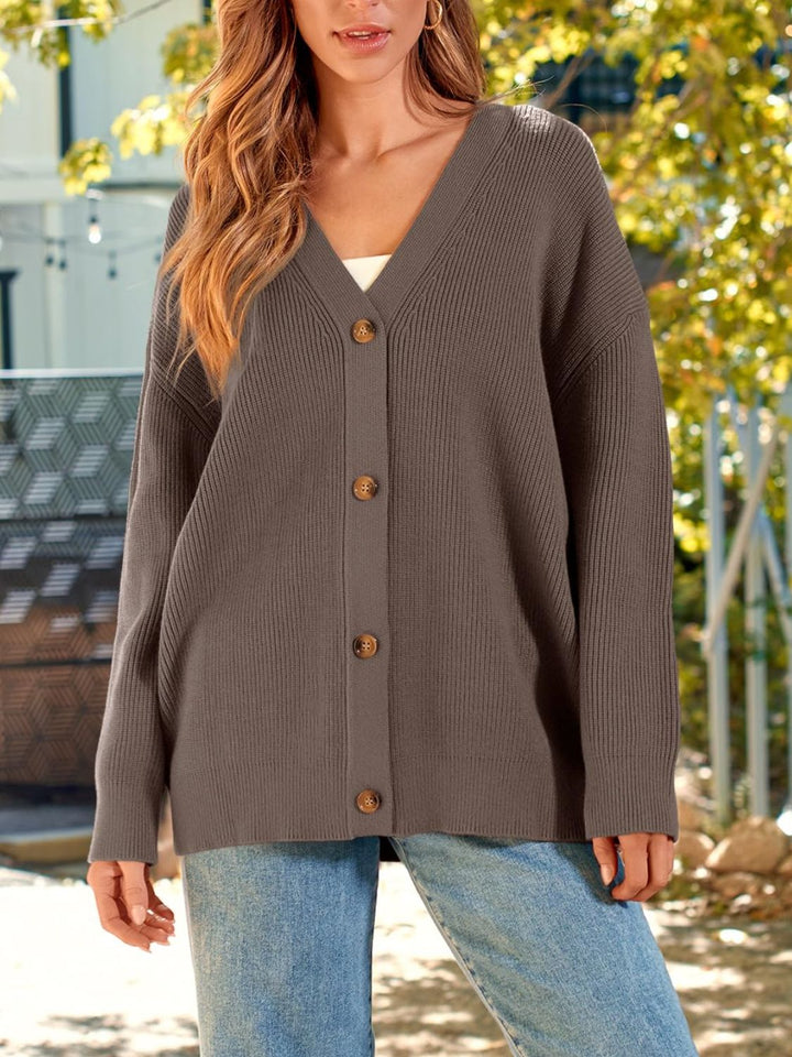 Hannah | Women’s cardigan with long sleeves and button closure