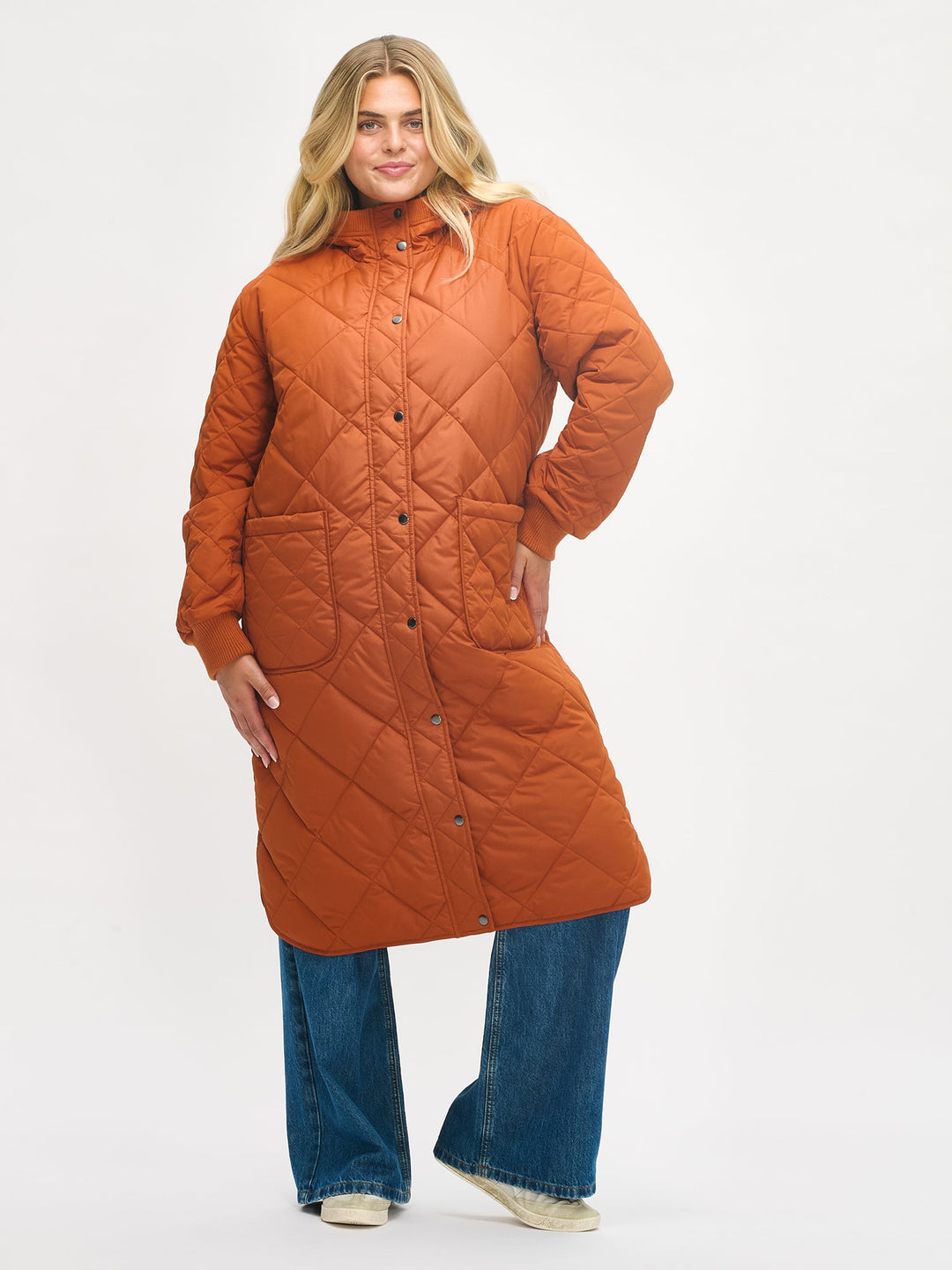 Rebecca | Women’s long quilted hooded coat with light padding