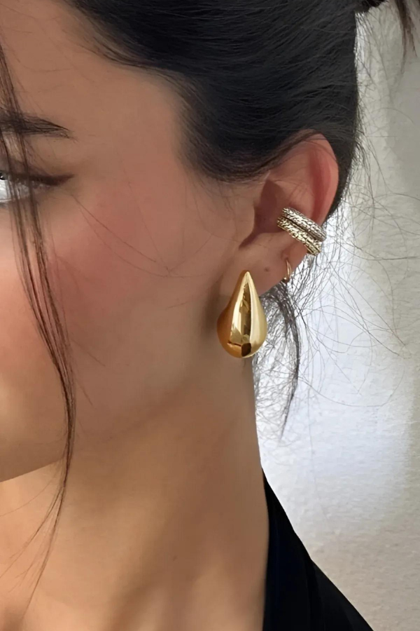 Olivia | Women's raindrop minimalist everyday earrings