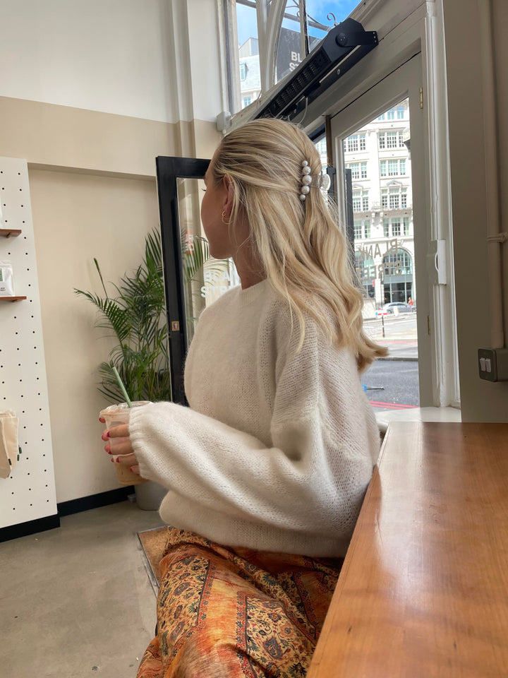 Blair | Women’s oversized knit with balloon sleeve design