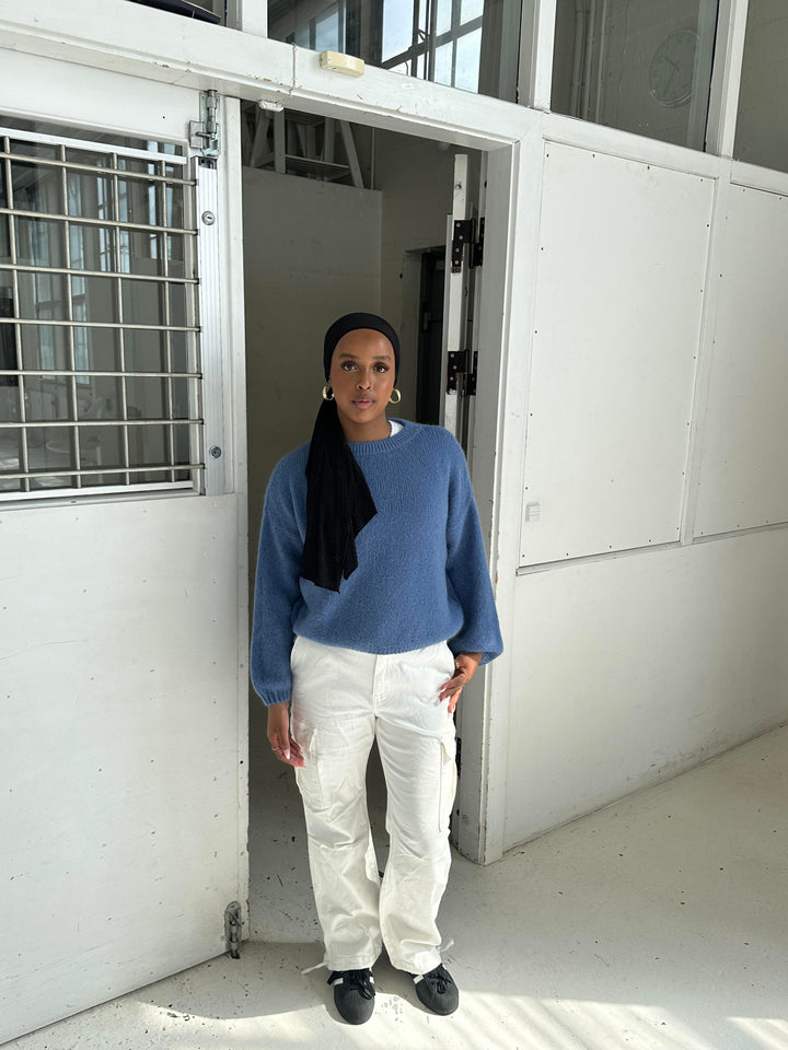 Hazel | Women’s knit sweater with oversized balloon sleeve design