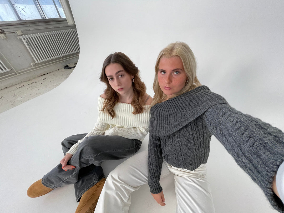 Lorelai | Women’s knit blouse with off-shoulder design