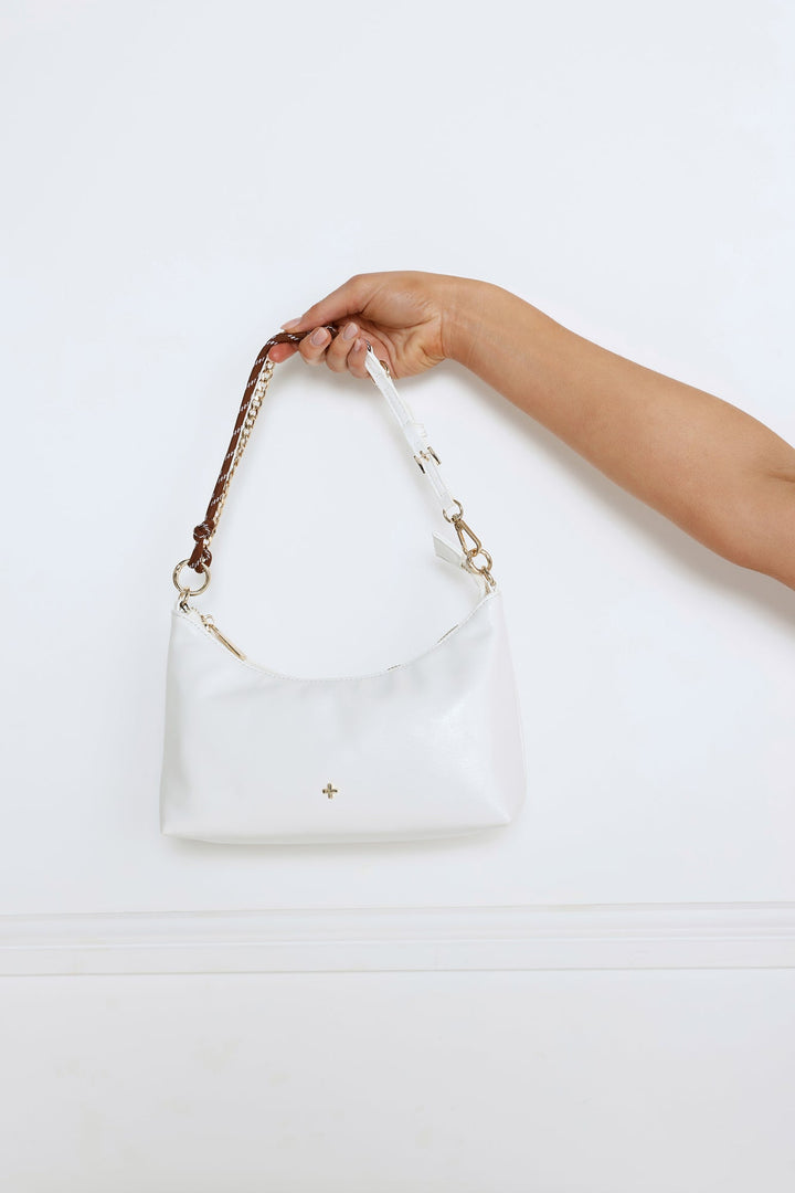 Jella | Women’s shoulder bag with tassel strap and gold hardware