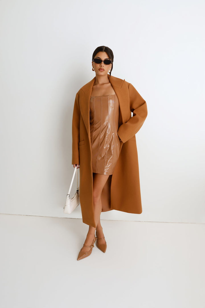 Donna | Women’s structured shoulder bag with buckle strap details