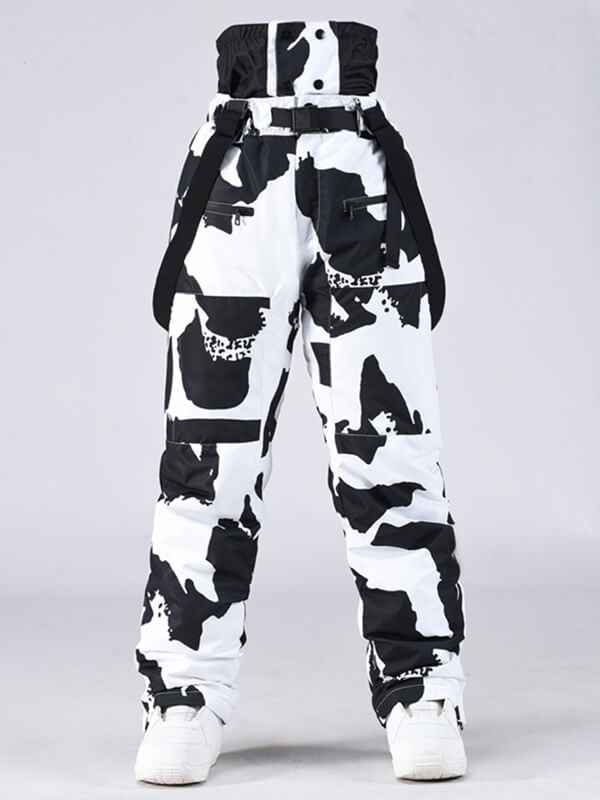 Renley | Women’s cargo snow bib pants with baggy winter-ready shaping