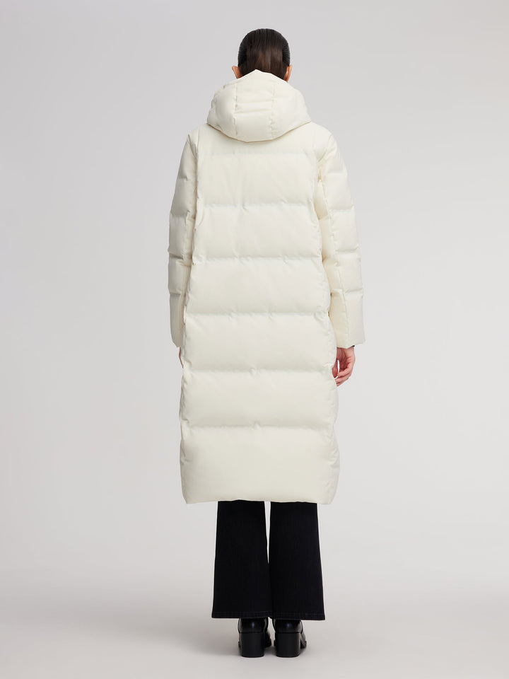 Saelyn | Women’s long hooded winter coat with a streamlined, insulated silhouette