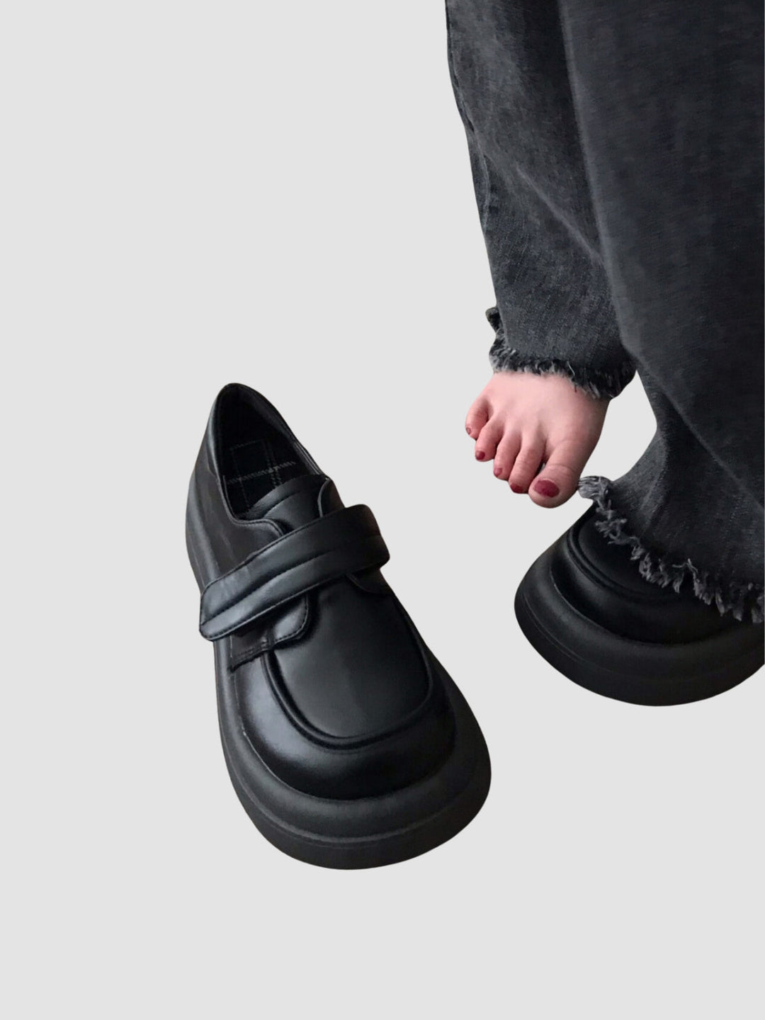 Natalie | Women's classic velcro shoes