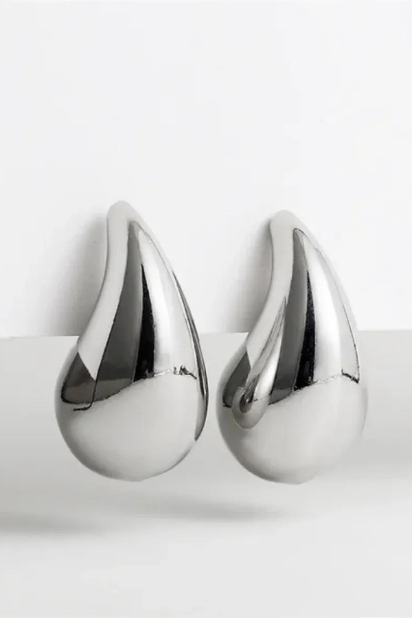 Olivia | Women's raindrop minimalist everyday earrings