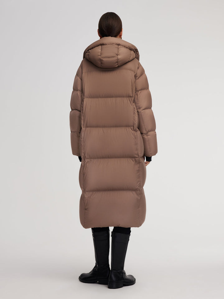 Corvyn | Women’s lightweight long winter coat with a sleek hooded silhouette