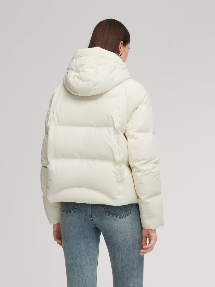 Vossie | Women’s hooded winter jacket with a streamlined wind-resistant silhouette