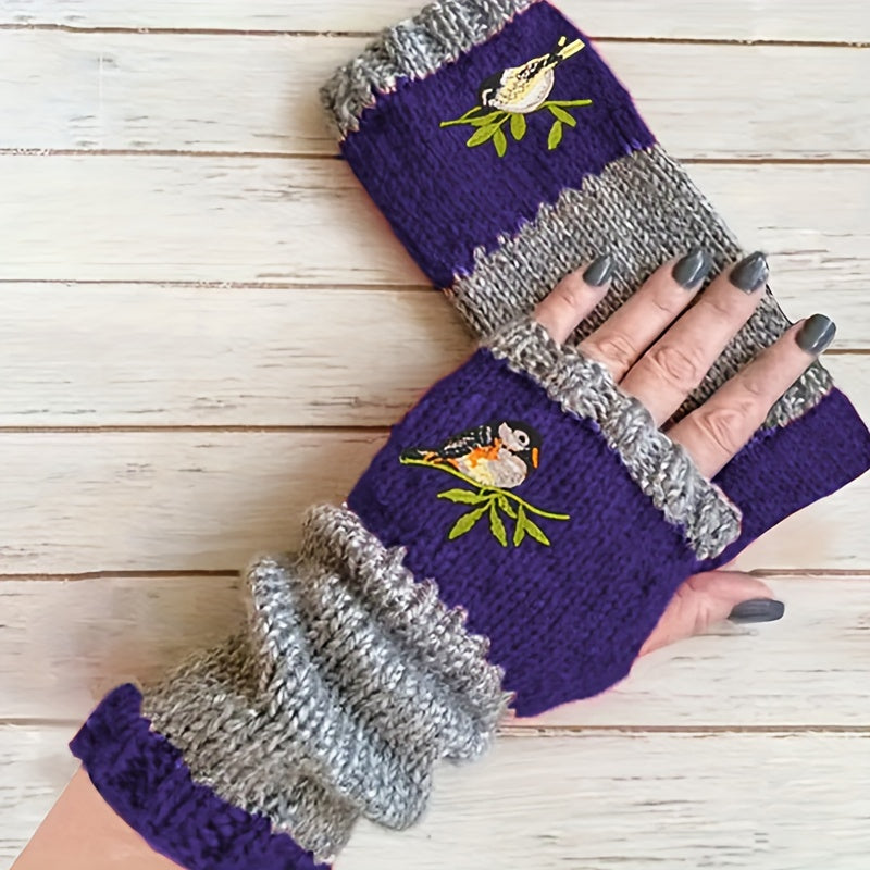Alivia | Women's fingerless gloves with delicate embroidery