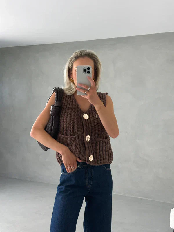 Dinna | Women’s chunky knit vest with statement buttons