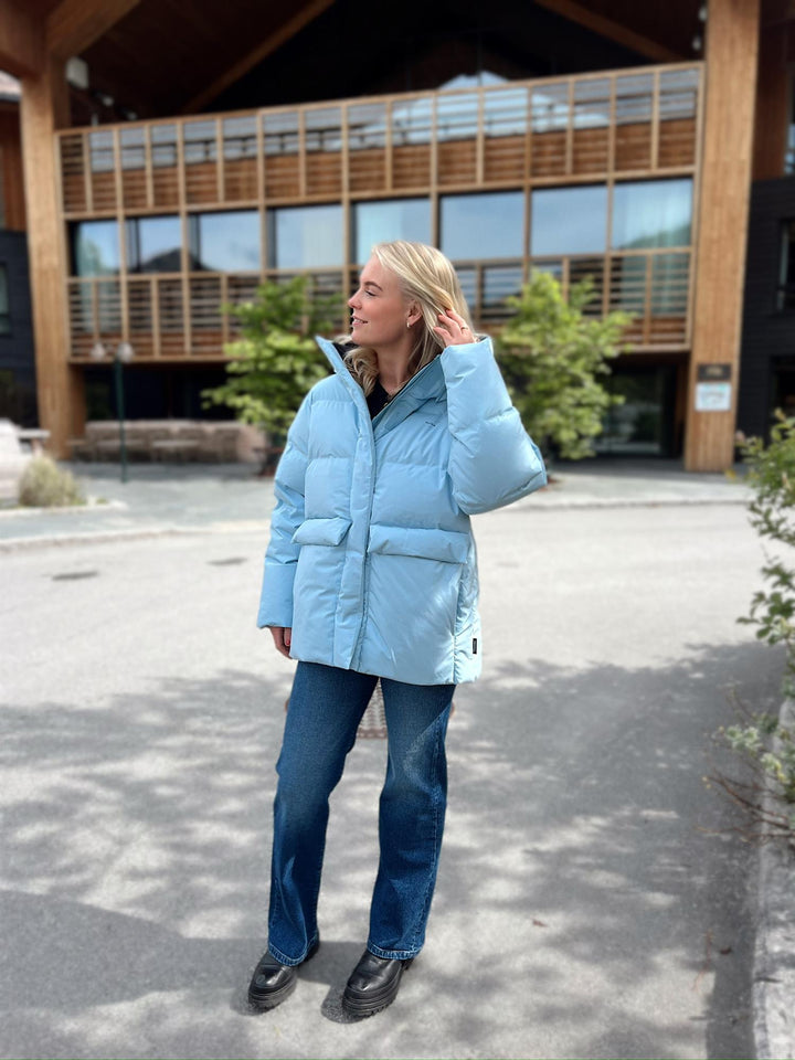 Ravy | Women’s mid-length hooded jacket with an oversized structured silhouette