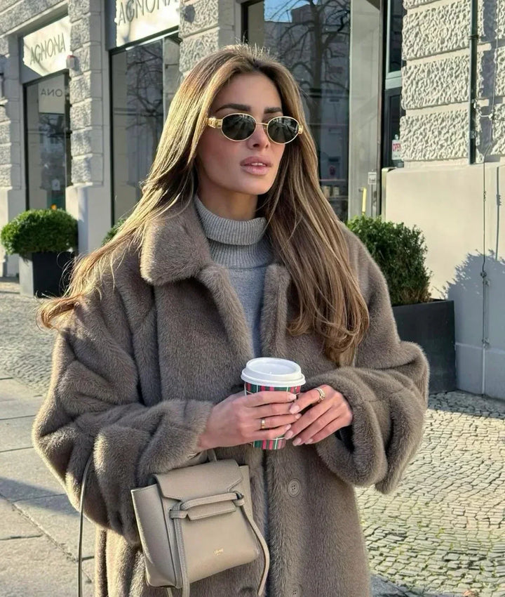 Nalani | Women's oval frame sunglasses in style