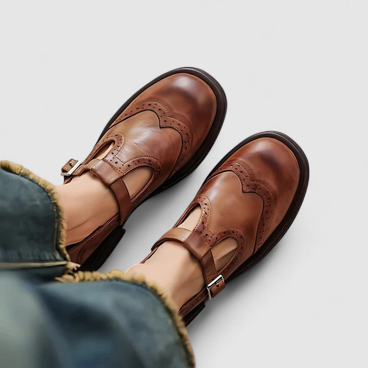 Scarlet | Women’s buckle strap shoes with supportive sole