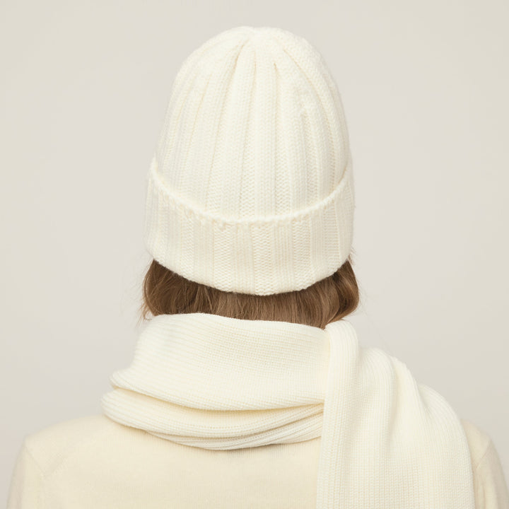 Brinora | Women’s chunky ribbed beanie with a soft, structured silhouette