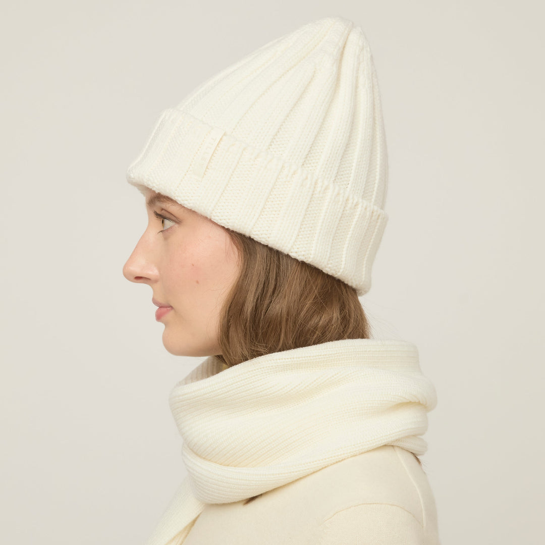 Brinora | Women’s chunky ribbed beanie with a soft, structured silhouette