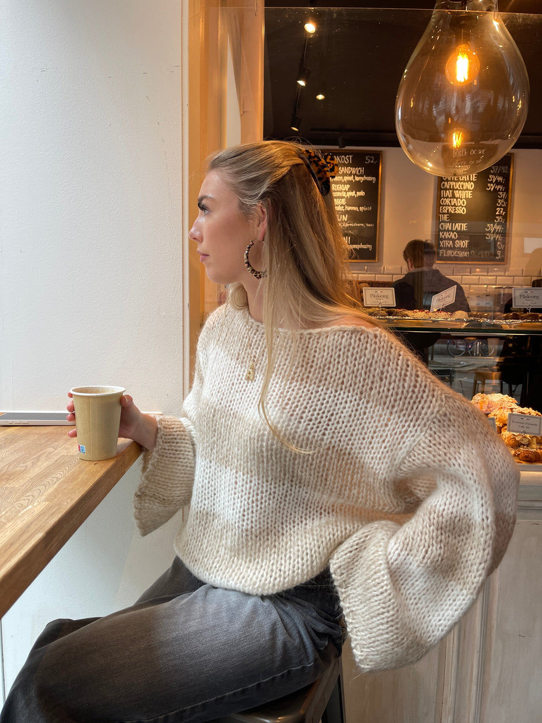 Helena | Women’s knit sweater with oversized round neck design