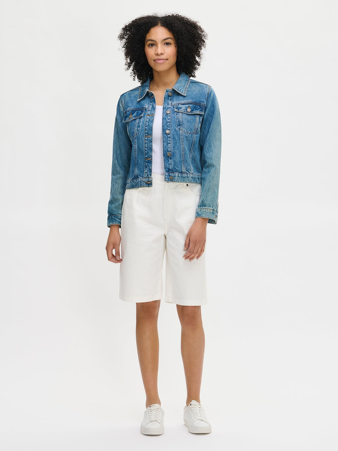 Amalia | Women’s classic button-front denim jacket
