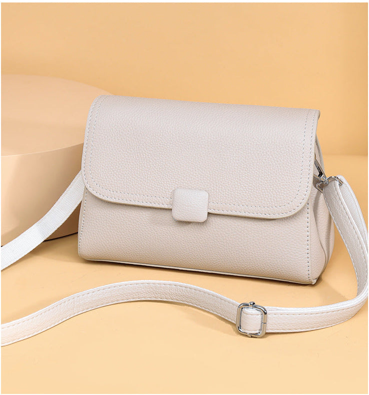 Kimmy | Women’s shoulder bag with structured design and adjustable strap