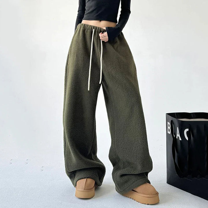 Mina | Women’s relaxed sweatpants with drawstring waist