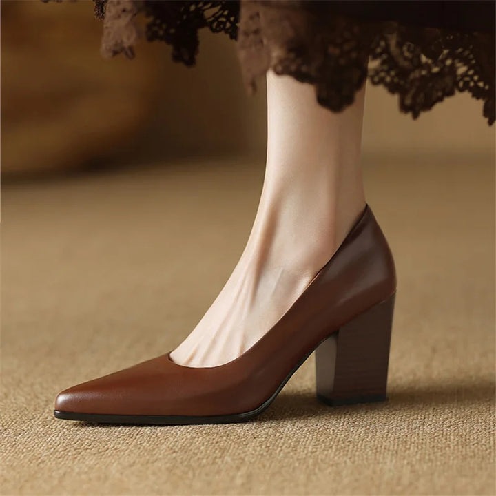 Veronica | Women’s pointed-toe block heel pumps with classic finish