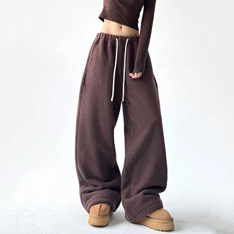 Everise | Women’s relaxed-fit fleece pants with adjustable drawstring