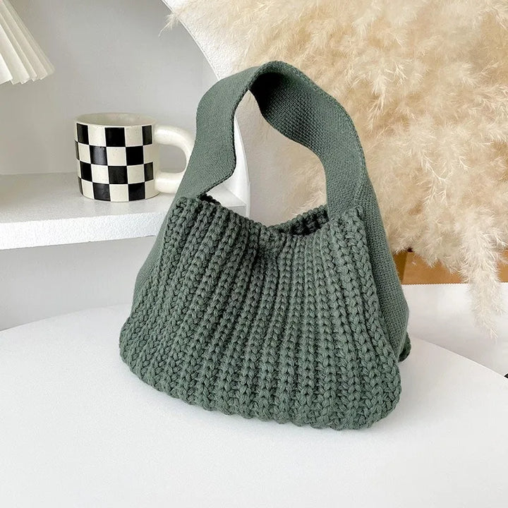 Cali | Women’s hobo bag with sculpted texture and wide strap